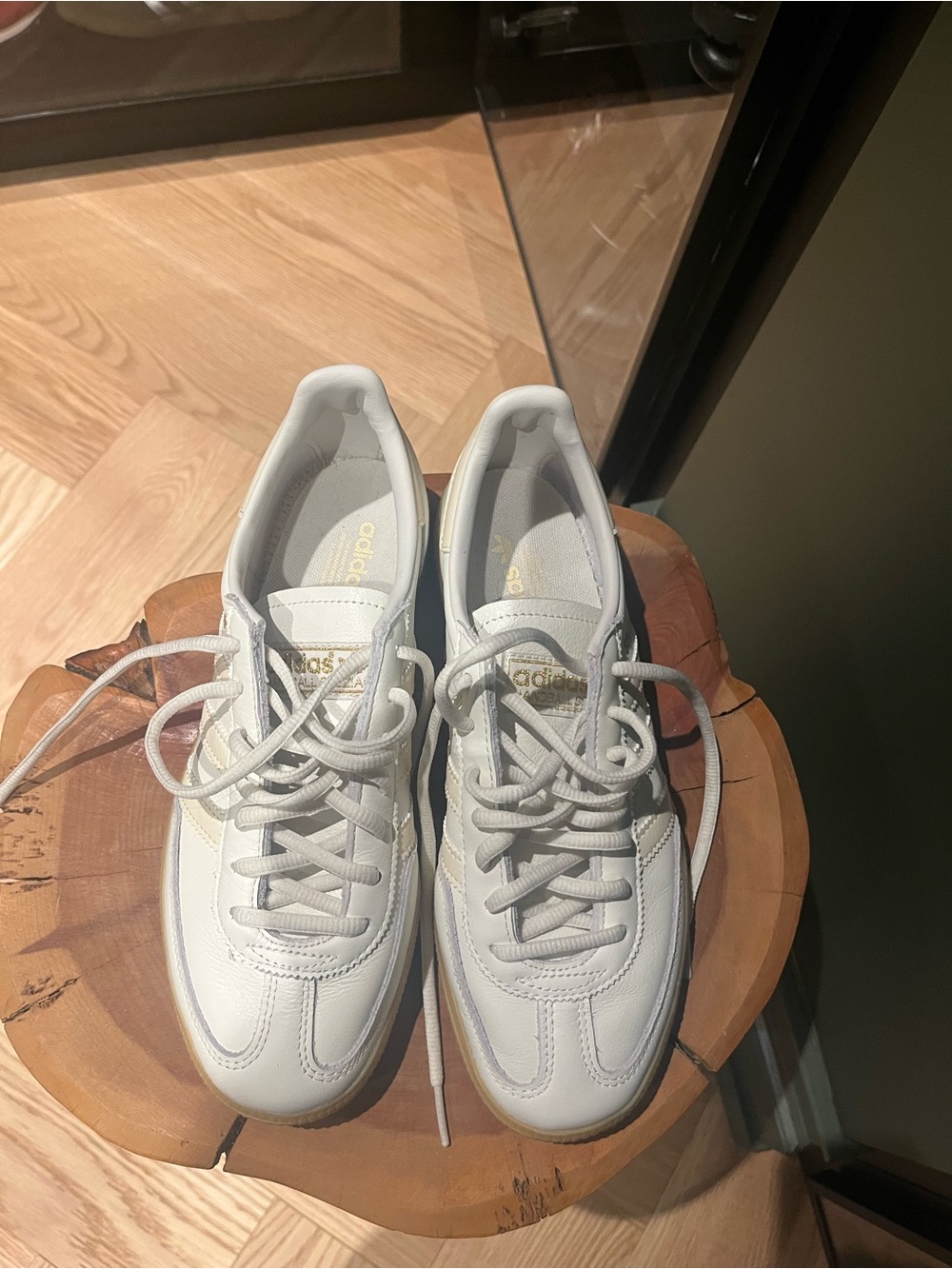 adidas Spezial White with Gum Sole - Picture 2 of 4
